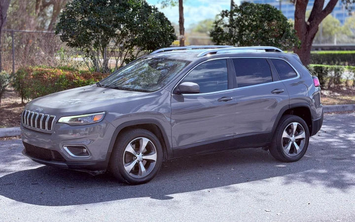 Jeep Cherokee - Virtus Car Rental Orlando